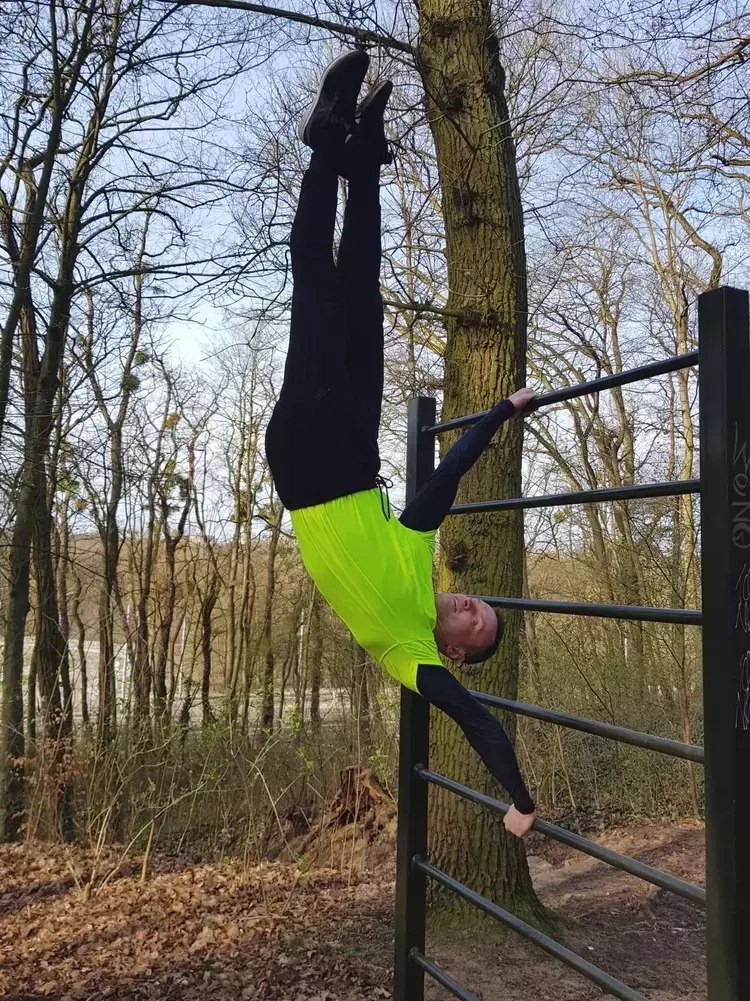 street workout redskab i brug